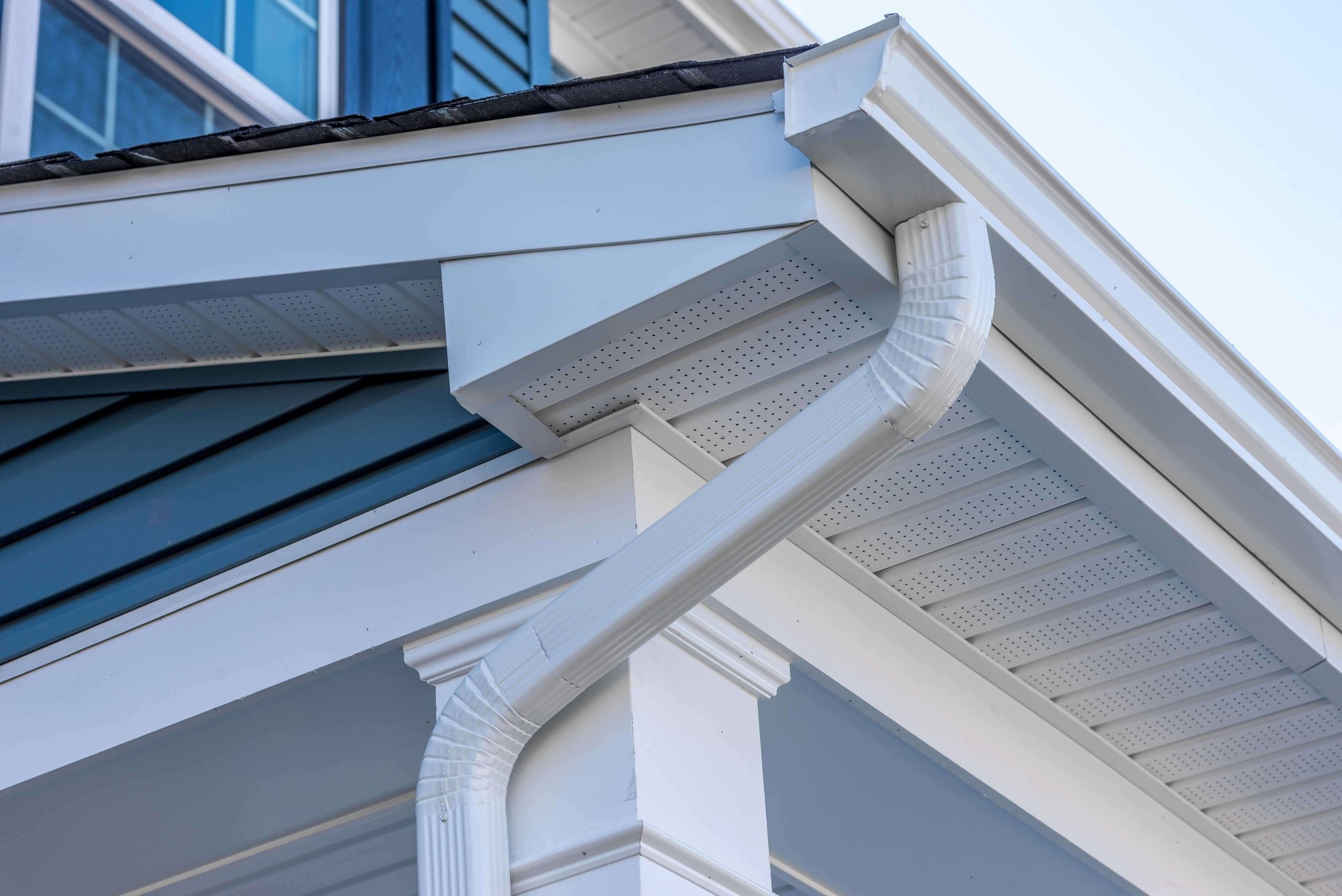 Cheap and durable vinyl gutters installation in Fort Worth